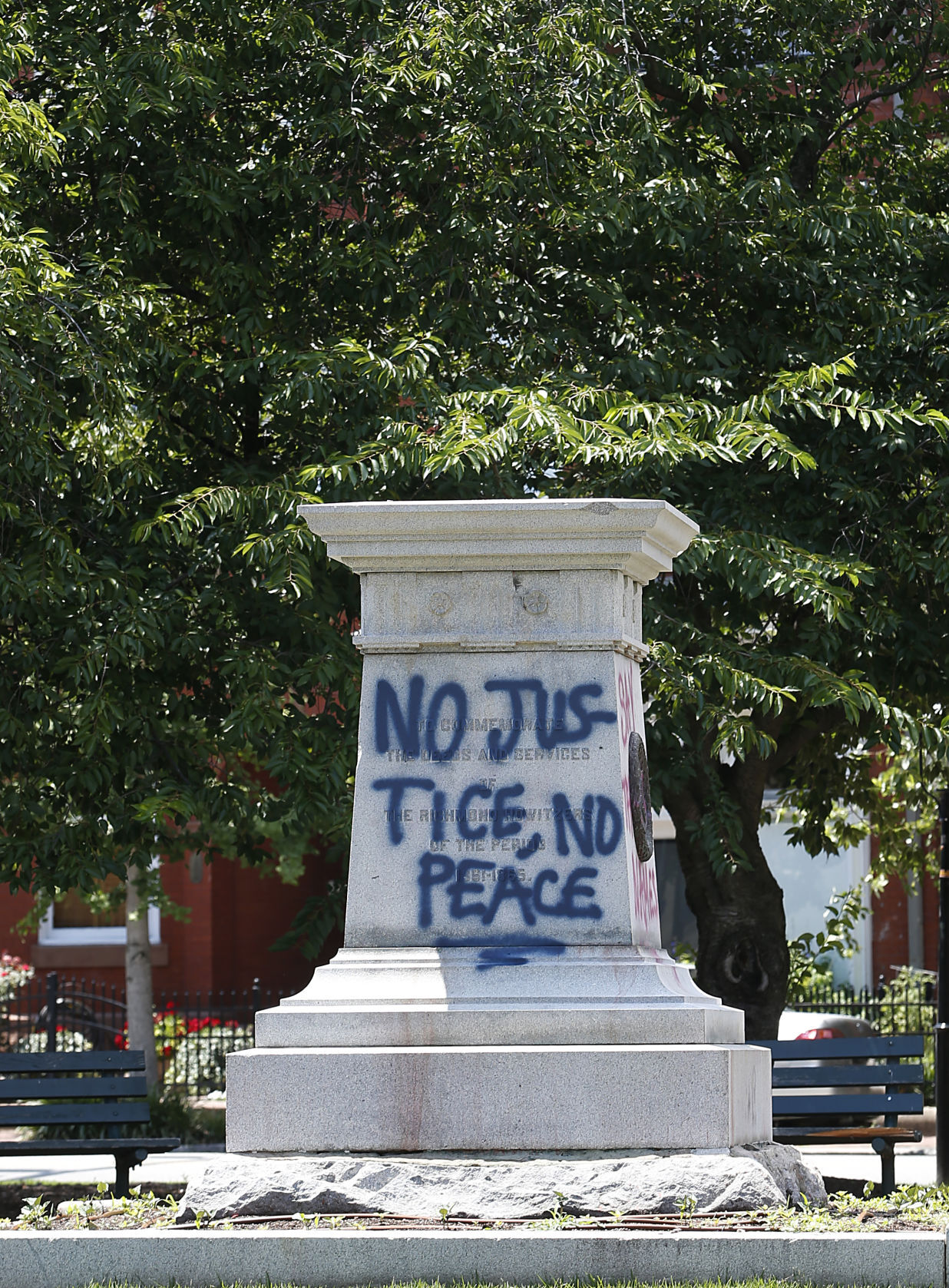 202007XX_MET_PEDESTALS_AWE12